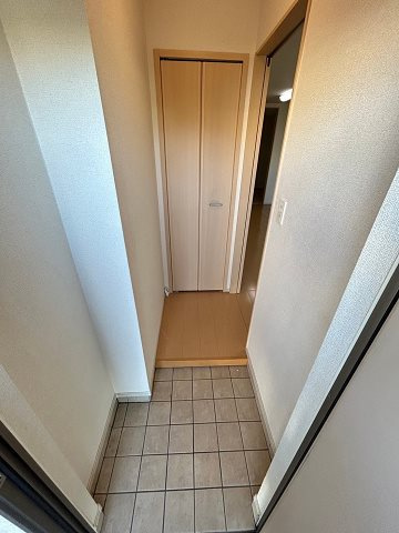 ルシェロ上ヶ原の玄関