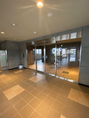 サニープレスキャッスルA棟のロビー|建物の内部です