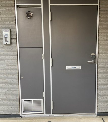 レオパレスあおばの玄関|ゆったりとした玄関です