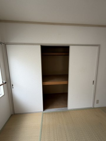 ハイツ南落合Ⅱの収納