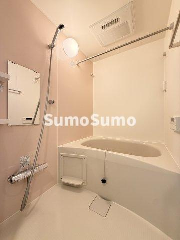 グランパセオ中目黒Ⅳの浴室|日々の疲れを癒すお風呂付です