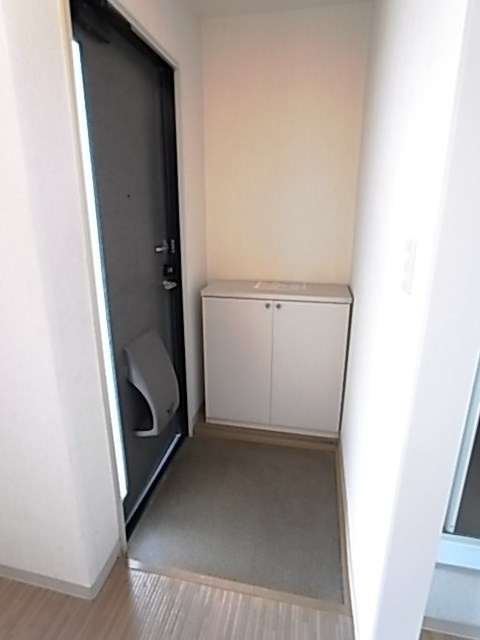 リベラルハイツの玄関