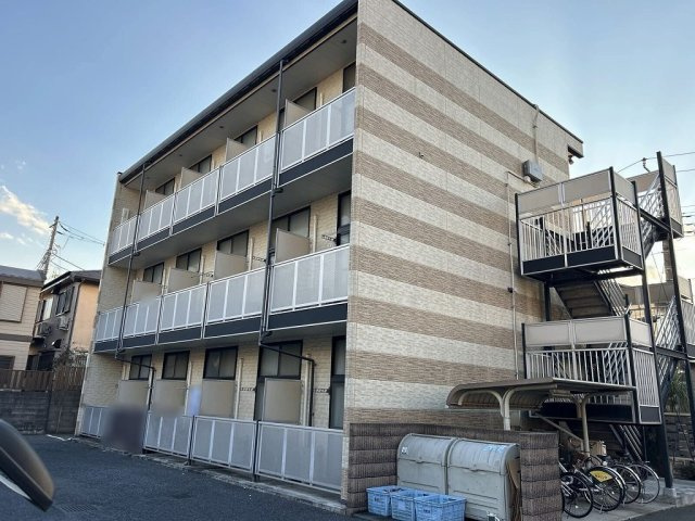 レオパレスラビドールⅢの外観|物件の外観です
