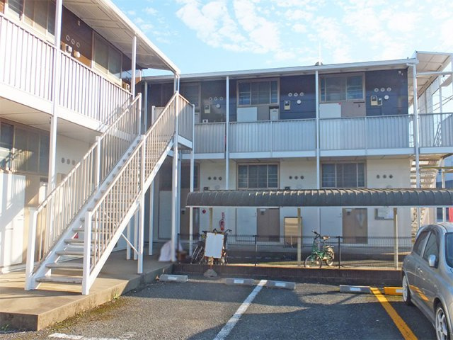 レオパレスかみさわの外観|外観もきれいです