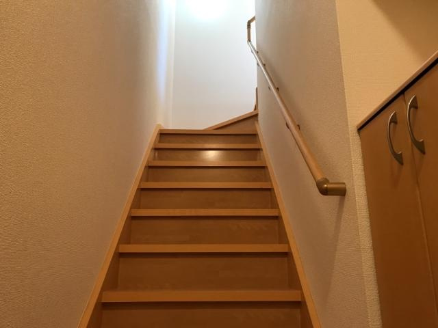 サンプレイスの内装|上がりたくなる廊下