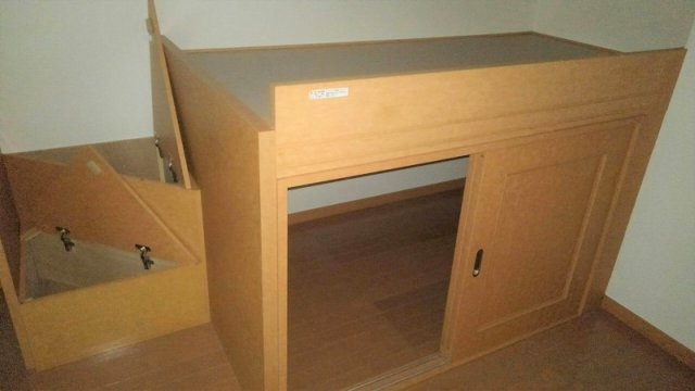 レオパレスオリザ田無の寝室|大容量のシューズボックス