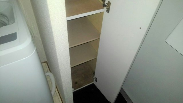 レオパレスオリザ田無の玄関|大容量のシューズボックス