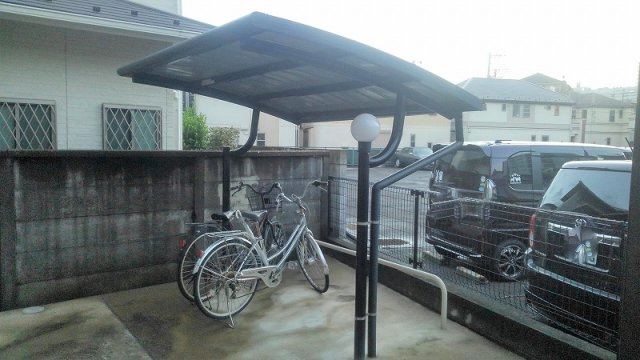 レオパレスオリザ田無のその他|屋根付き駐輪場