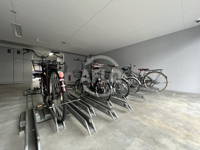 エステムコート新大阪XIIIニスタの設備|エステムコート新大阪ⅩⅢニスタ　駐輪場