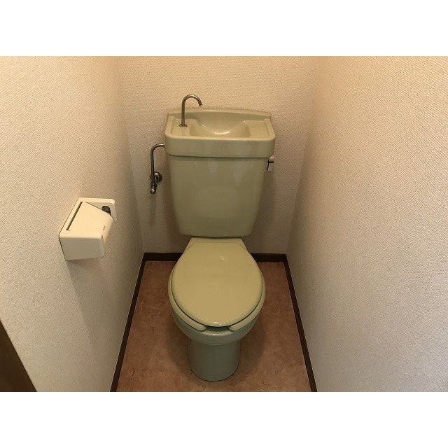 プレミール東伏見のトイレ|シンプルで使いやすいトイレです
