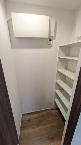 新座市野火止5丁目戸建の収納|リビング　収納