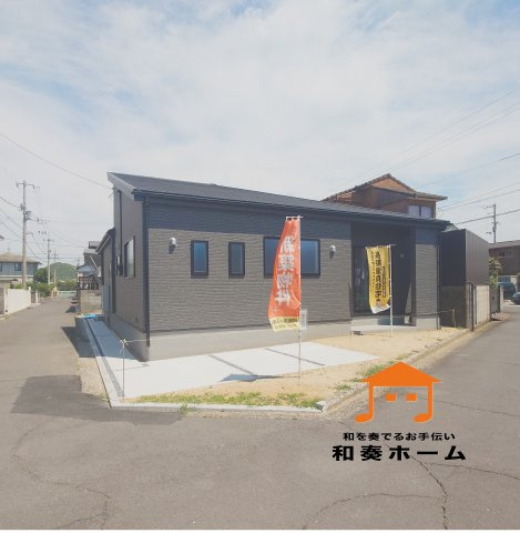 リーブルガーデン高松市香川町第八◇みらいエコ住宅2026事業補助金対象の長期優良住宅の前面道路含む現地写真|ゆったりとした区画で、通風や日当たりが良く、プライバシーが守られるなど、のびのびと生活をすることができます。