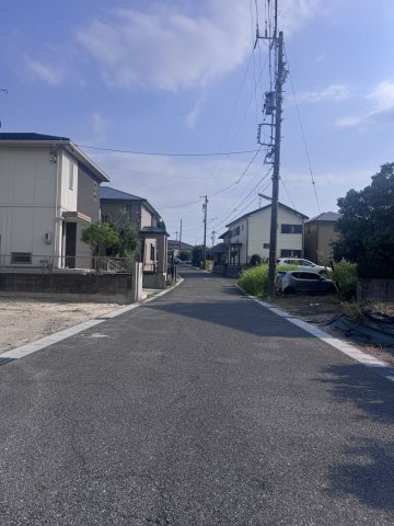 知多郡東浦町大字森岡土地　Ｄ区画の前面道路含む現地写真|西側道路