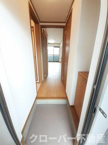 フローラＢの玄関
