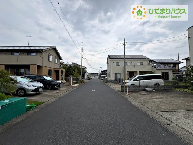 ひたちなか市馬渡1期　新築戸建の前面道路含む現地写真|前面道路幅6ｍ☆