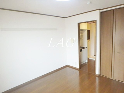 【居間・リビング】 | カーサフローラ | 洋室のお部屋です。