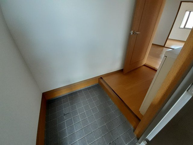 ハイツ渚の玄関
