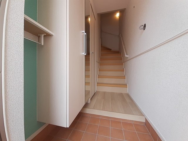 マロンドリームＢの玄関