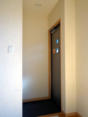 【玄関】 | プレジール日進 | 落ち着いた玄関です