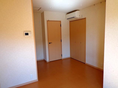 【居間・リビング】 | プレジール日進 | ゆったり過ごせる居間です