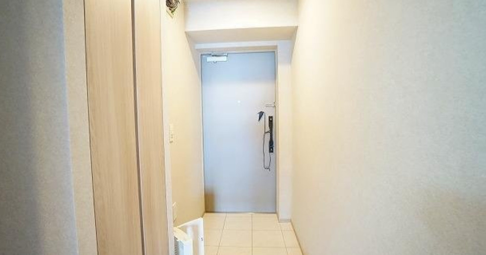 リテラス南千住サウスの玄関