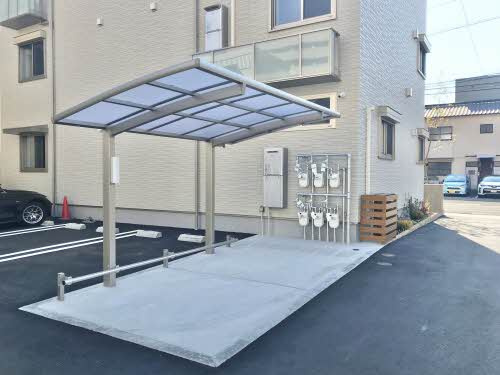 シャーメゾン宇品の駐車場