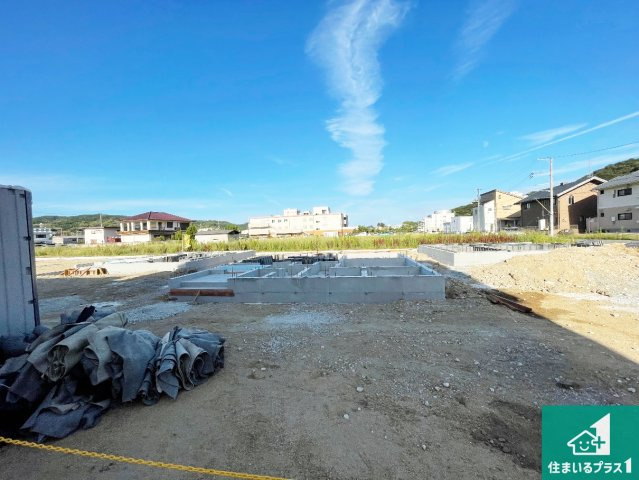 洲本市桑間　第1期　新築一戸建ての外観|現在建築中！落ち着いた街並みで新生活を始めることが出来そう！周辺の物件も併せてご紹介させて頂きます！