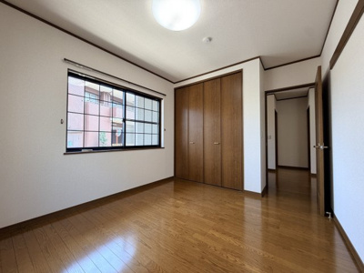 【洋室】 | 片倉町戸建 | 収納付の洋室