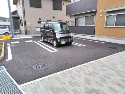 【駐車場】 | Dフラット東平山　B棟(ディーフラットヒガシヒラヤマ　ビートウ)