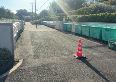 【設備】 | グリーンコープ南大沢５号棟 | 共用部に設置されているエレベーター設備です。4階のお部屋への移動も階段を使わずにスムーズに行えるため、重いお荷物を持っている際や小さなお子様連れのご家族にとっても安心で快適な設備となっております。