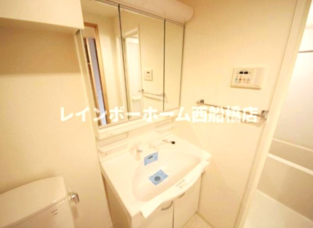 CASSIA市川妙典の洗面所