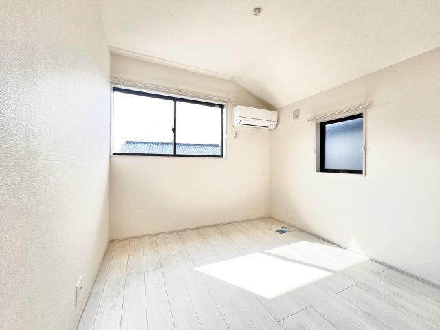 Sumai-to四街道市物井の寝室|落ち着いた色調の寝室です