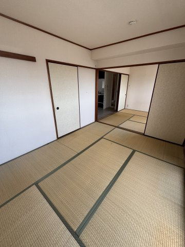 パープルツィン園田の和室