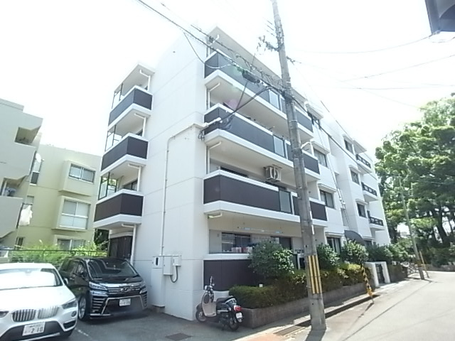パープルツィン園田の外観
