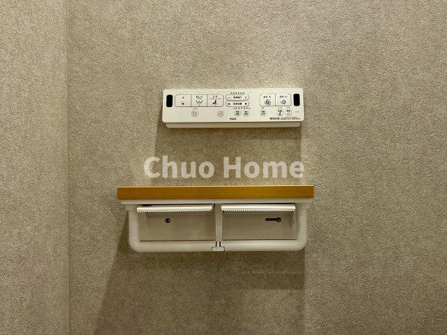 メゾンエクレーレ南千住の内装|【ウォシュレット】清潔に使いたいお手洗いには最適な設備です。もちろんウォームレットも標準装備です。