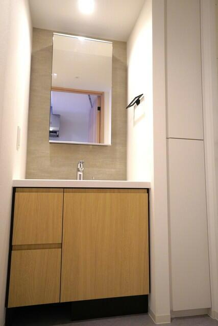 Ｊ．ＧＲＡＮ　Ｃｏｕｒｔ　浅草の独立洗面台|※写真は同タイプ住戸です。