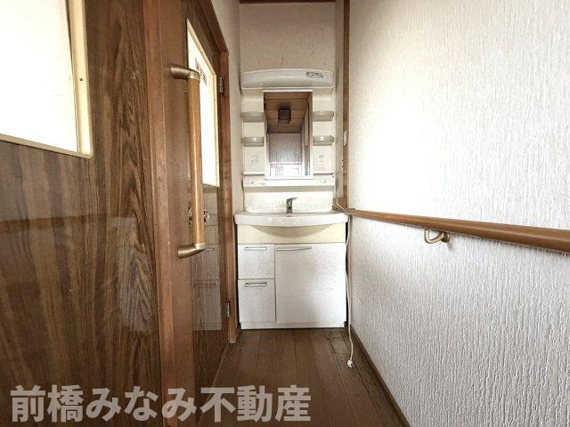 【中古】前橋市堀之下町　７K＋Sの独立洗面台|朝の身支度には欠かせない独立洗面化粧台