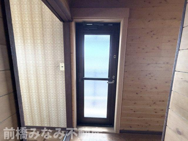【中古】前橋市堀之下町　７K＋Sの内装|明るい色調の室内です