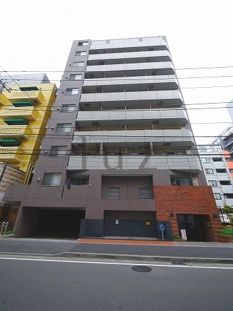 フェニックス新横濱参番館の外観