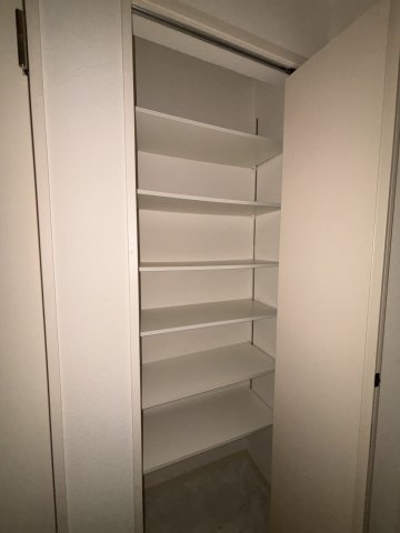 クリエオーレ上野口Ⅱの収納