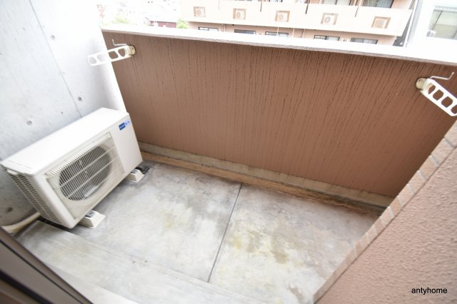 ヴィヴァーチェ2番館　仲介手数料無料のバルコニー