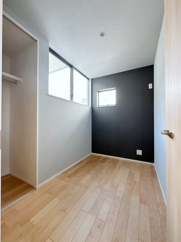 西区己斐上5丁目 No.Aの洋室|3帖の書斎スペース☆
テレワーク部屋やファミリークローゼットなどとしても活用できます♪