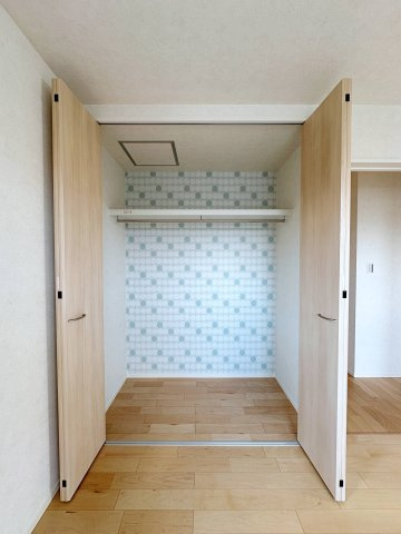 西区己斐上5丁目 No.Aの収納|全居室収納☆
4.5帖洋室のクローゼットです♪