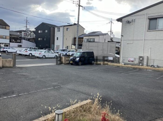 【駐車場】 | ジュメイラ | カースペースがあります