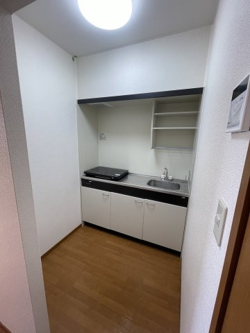 ヒューマンエムズコート沼Bのキッチン