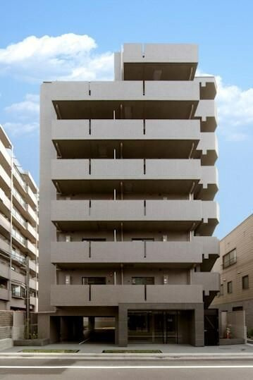 ルーブル大島の外観