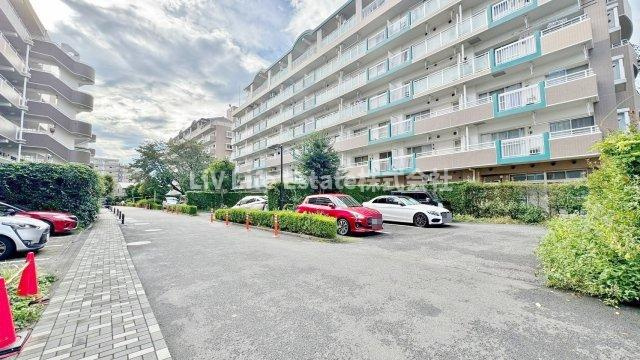 ガーデンコート清瀬2号棟　旧コーポレート清瀬駅南2号棟の駐車場