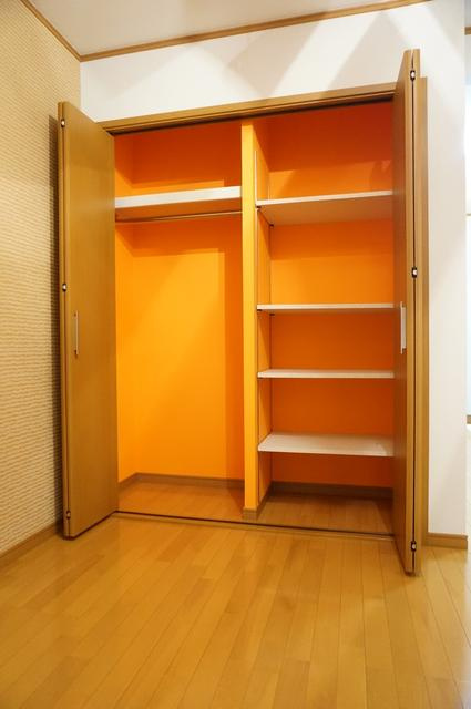 稲城市矢野口のアパートの収納