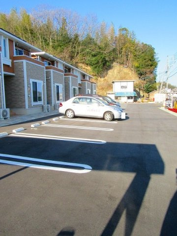Ｓｕｎｎｙ　Ｈｏｕｓｅ　輝　Ｄの駐車場