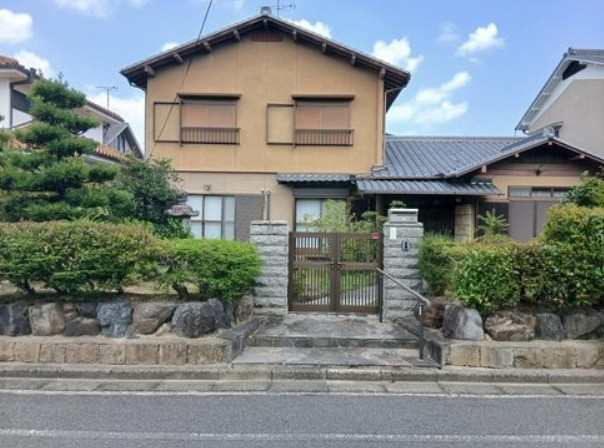 宇治市広野町桐生谷の外観